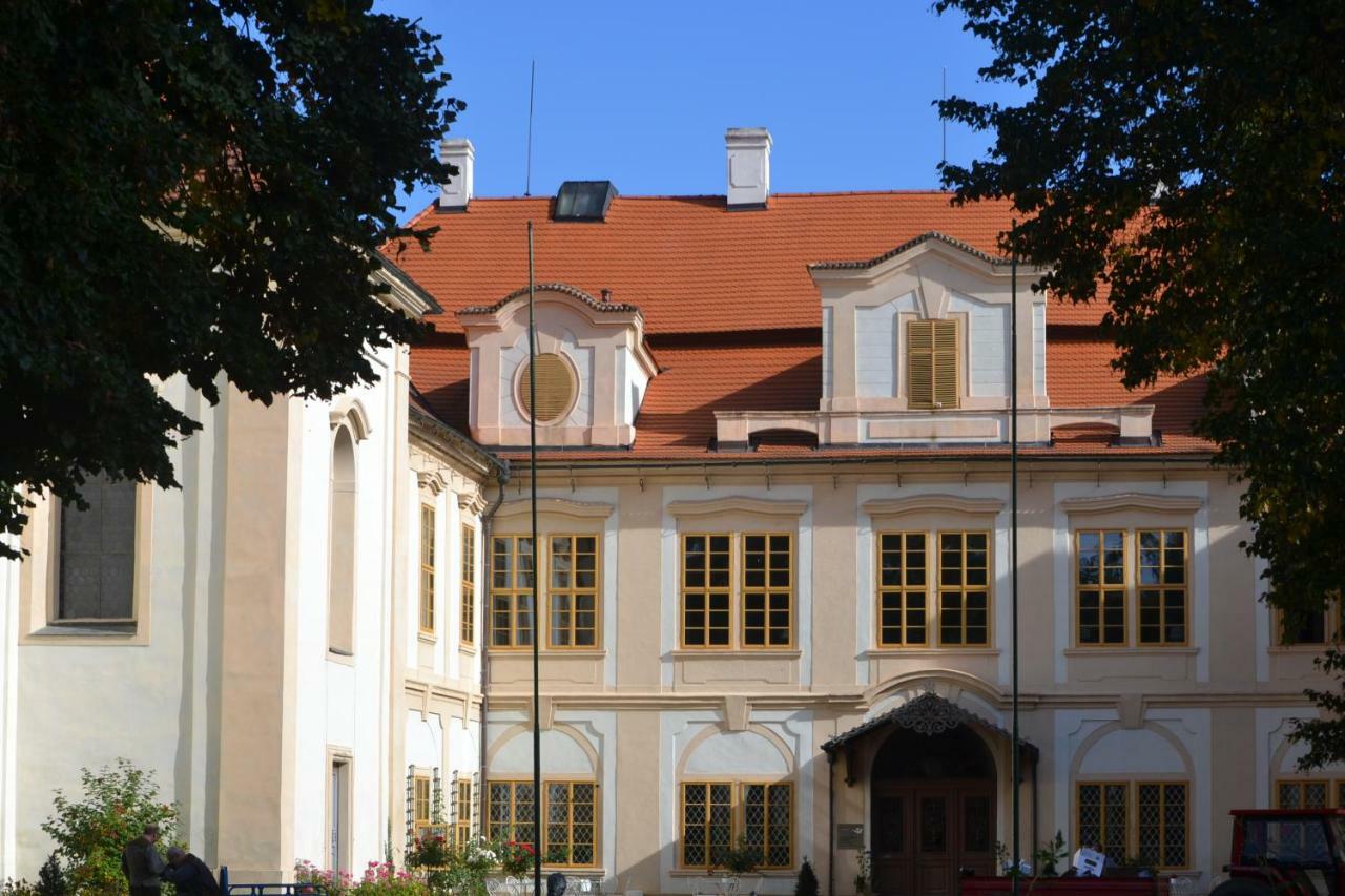 Adela'S Czech Village House Vsejany Luaran gambar